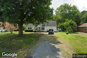 10 Riverside Dr, Smithfield, VA 23430