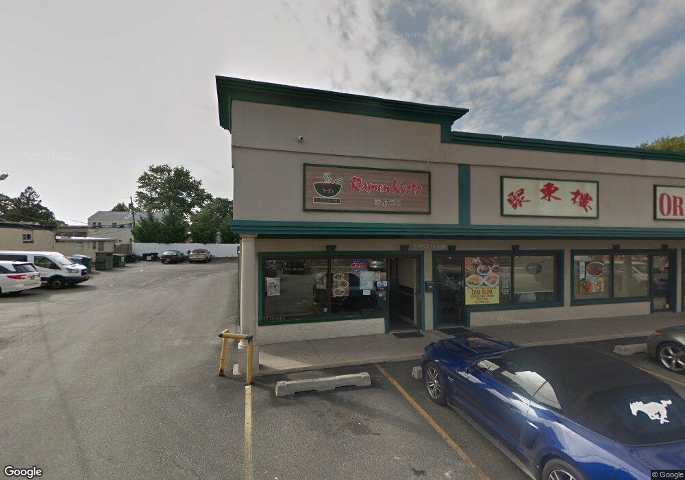 621 Hicksville Rd, Bethpage, NY 11714 - photo 1