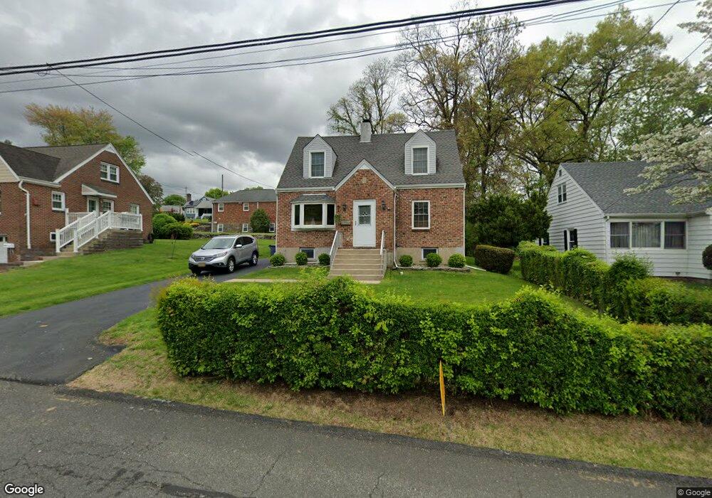 7 Hudson View St, Garnerville, NY 10923 - photo 1