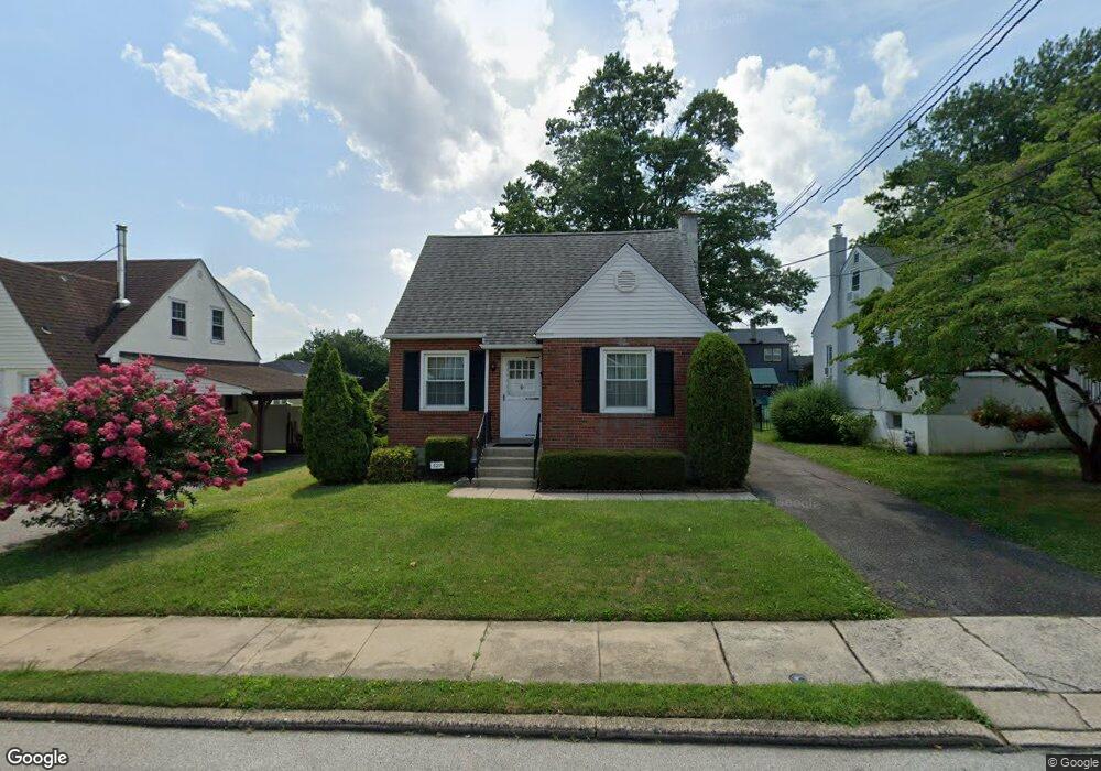 327 Rutledge Ave, Folsom, PA 19033 - photo 1