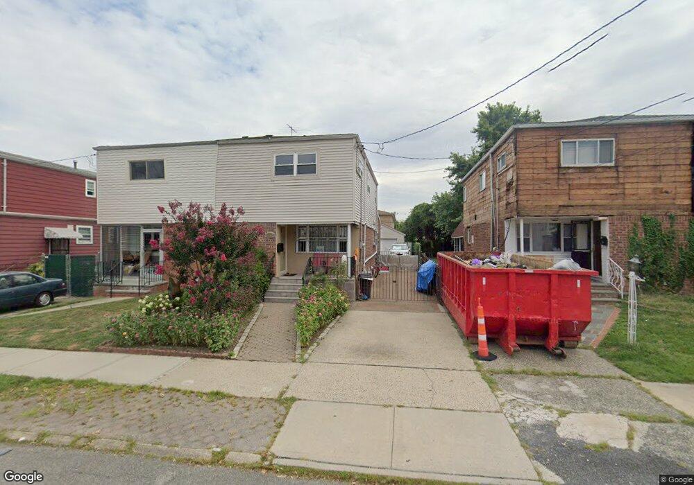 63-21 137th St, Flushing, NY 11367 - photo 1