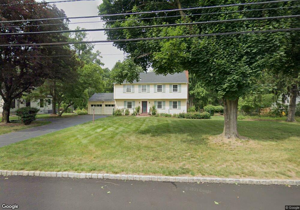 352 Dodds Ln, Princeton, NJ 08540 - photo 1