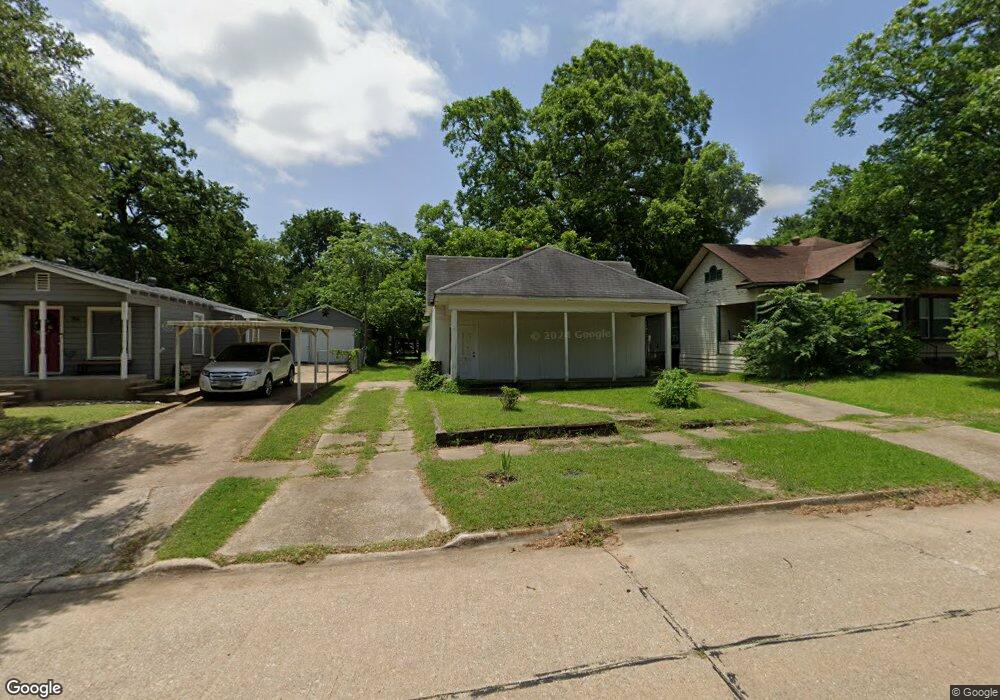 918 W Shepherd St, Denison, TX 75020 - photo 1