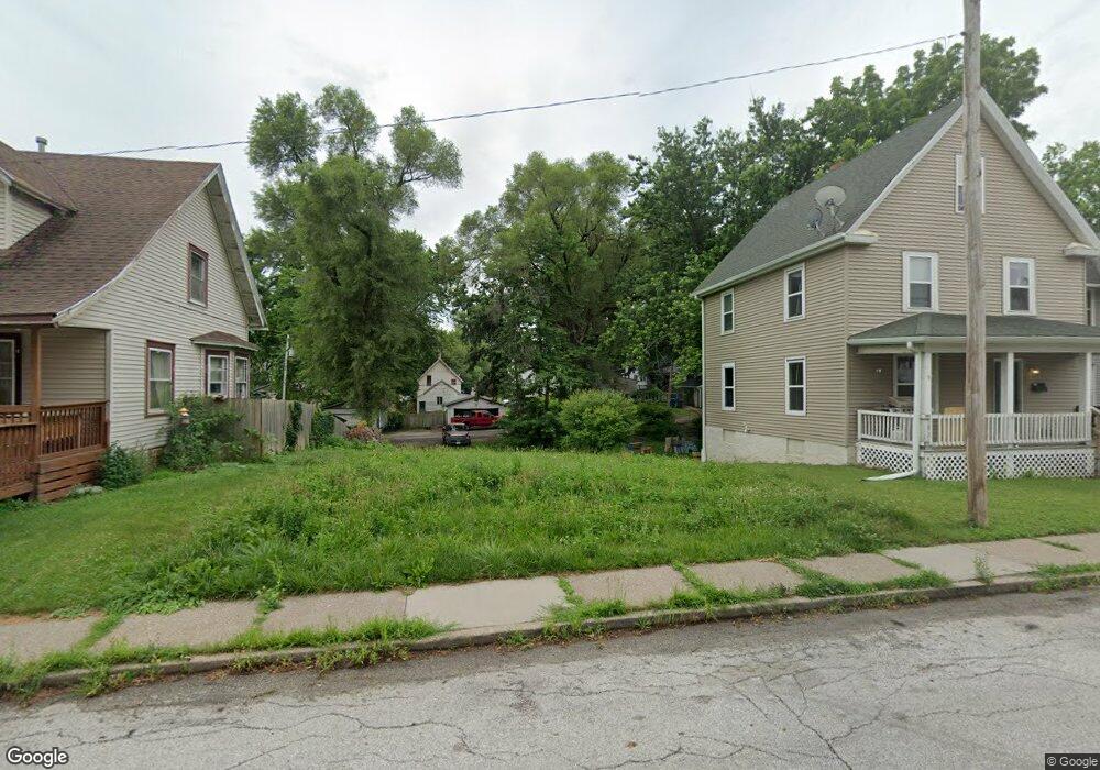 1135 E 15th St, Davenport, IA 52803 - photo 1