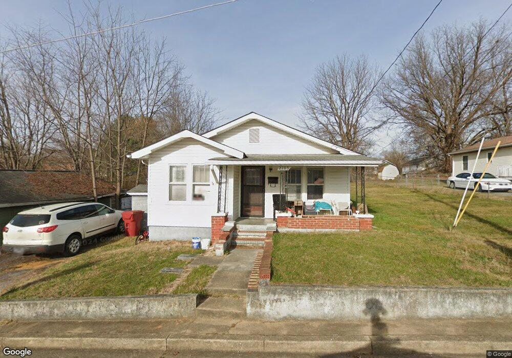 2105 E Myrtle Ave, Johnson City, TN 37601 - photo 1