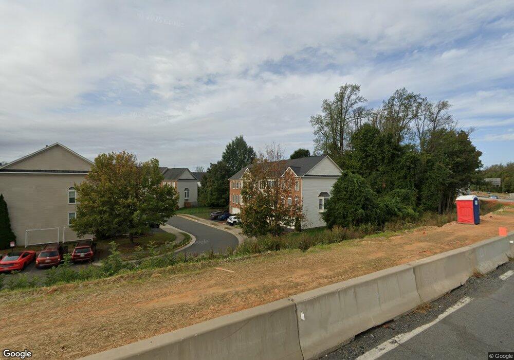 12769 Heron Ridge Dr, Fairfax, VA 22030 - photo 1