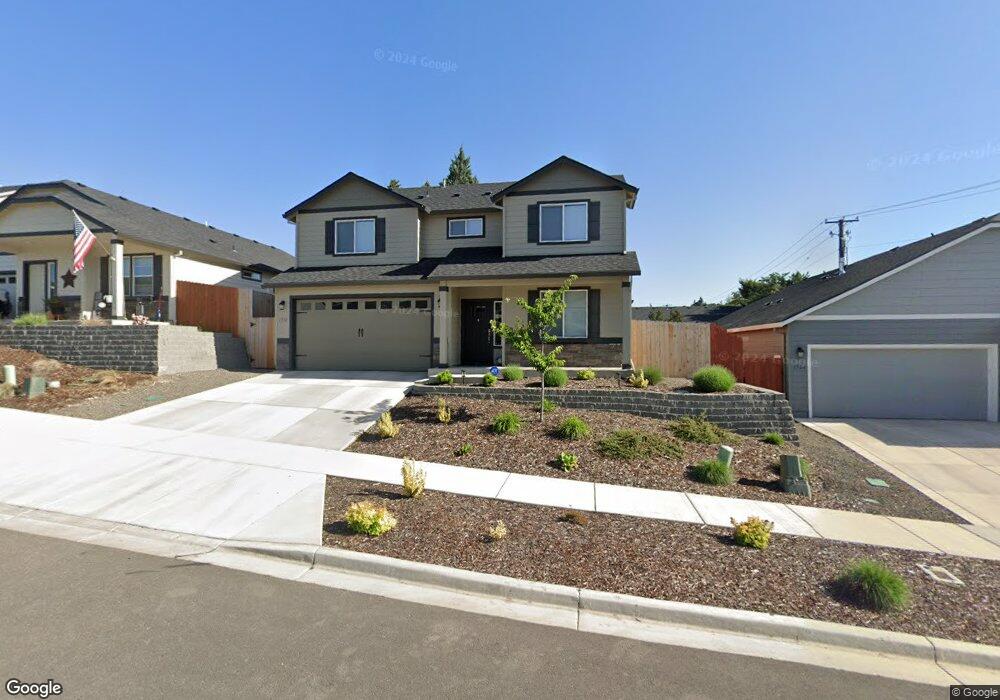 1712 Carrera Cir, Medford, OR 97504 - photo 1