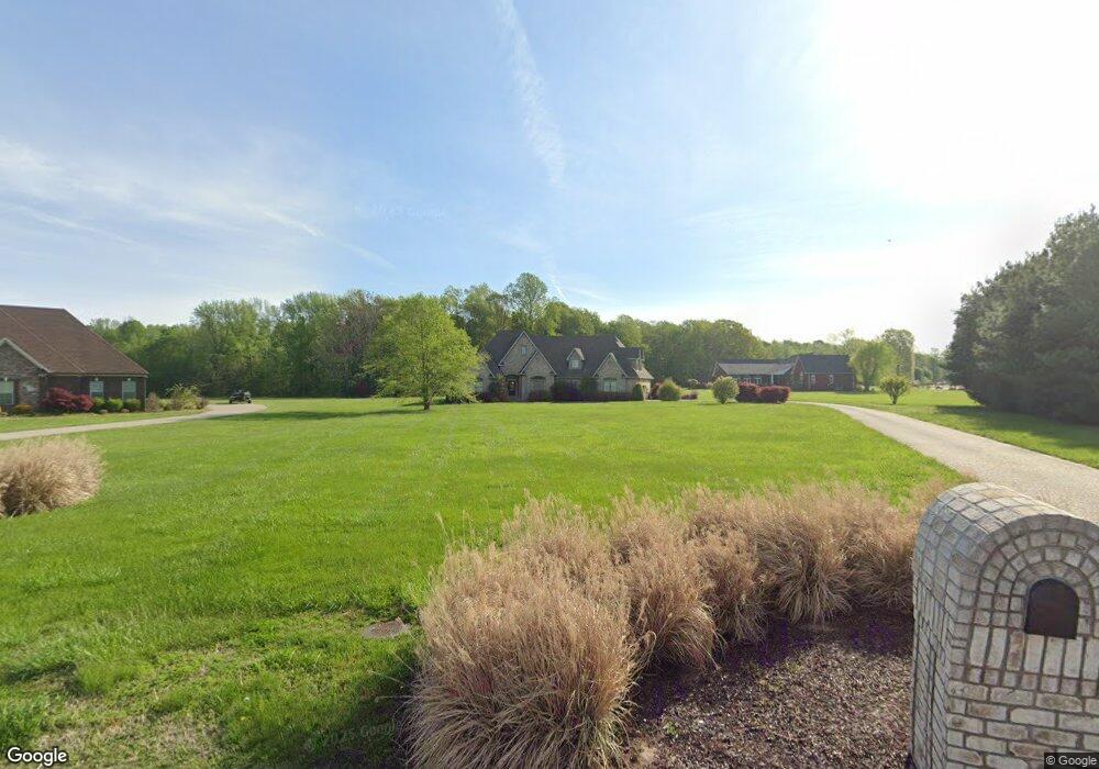 190 Michael Cir, Lafayette, TN 37083 - photo 1