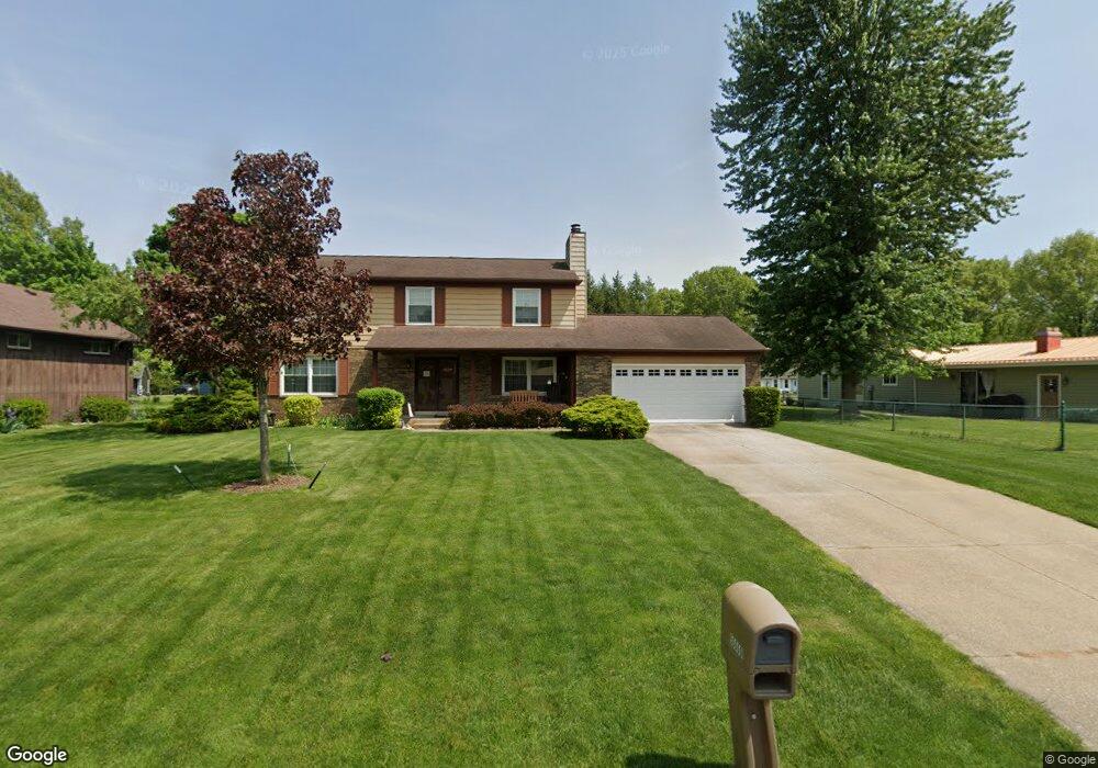 56660 Pinecrest Dr, Elkhart, IN 46516 - photo 1