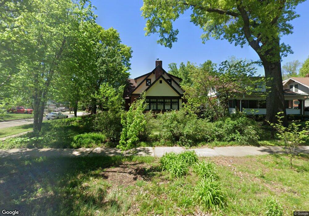 1297 SW MacVicar Ave, Topeka, KS 66604 - photo 1