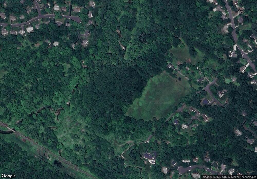 9942 Meadowlark Rd, Vienna, VA 22182 - photo 1