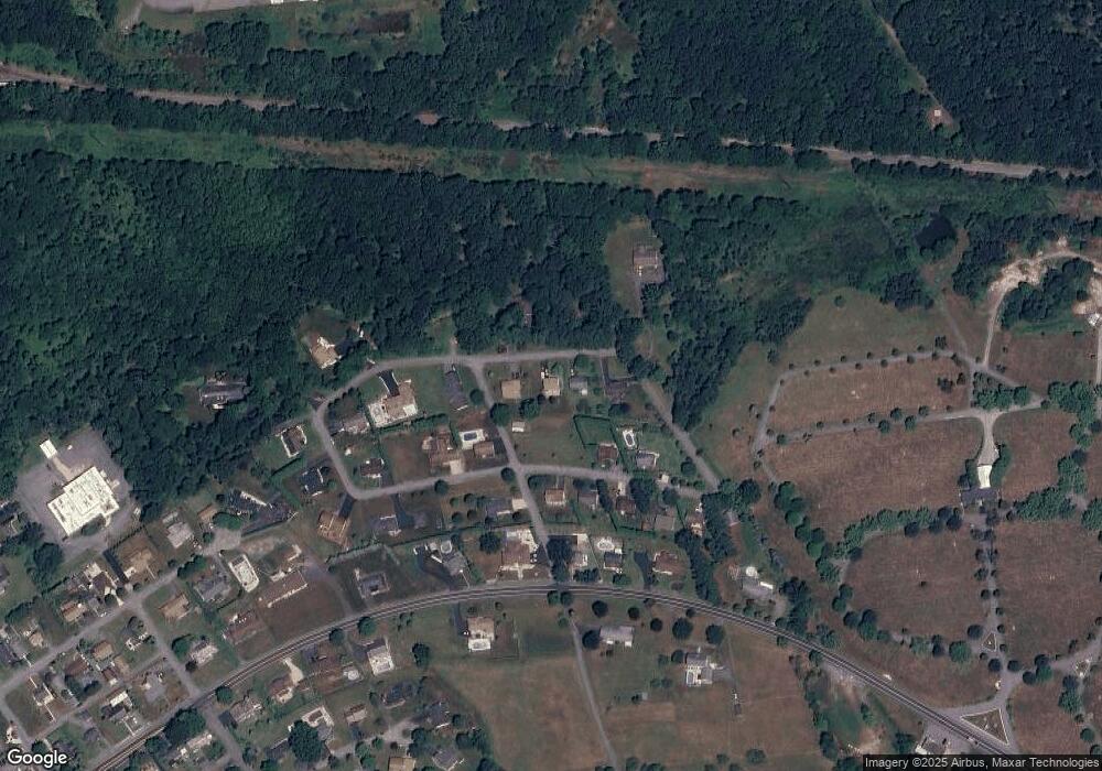 8 Lee Ron Ln, Tamaqua, PA 18252 - photo 1