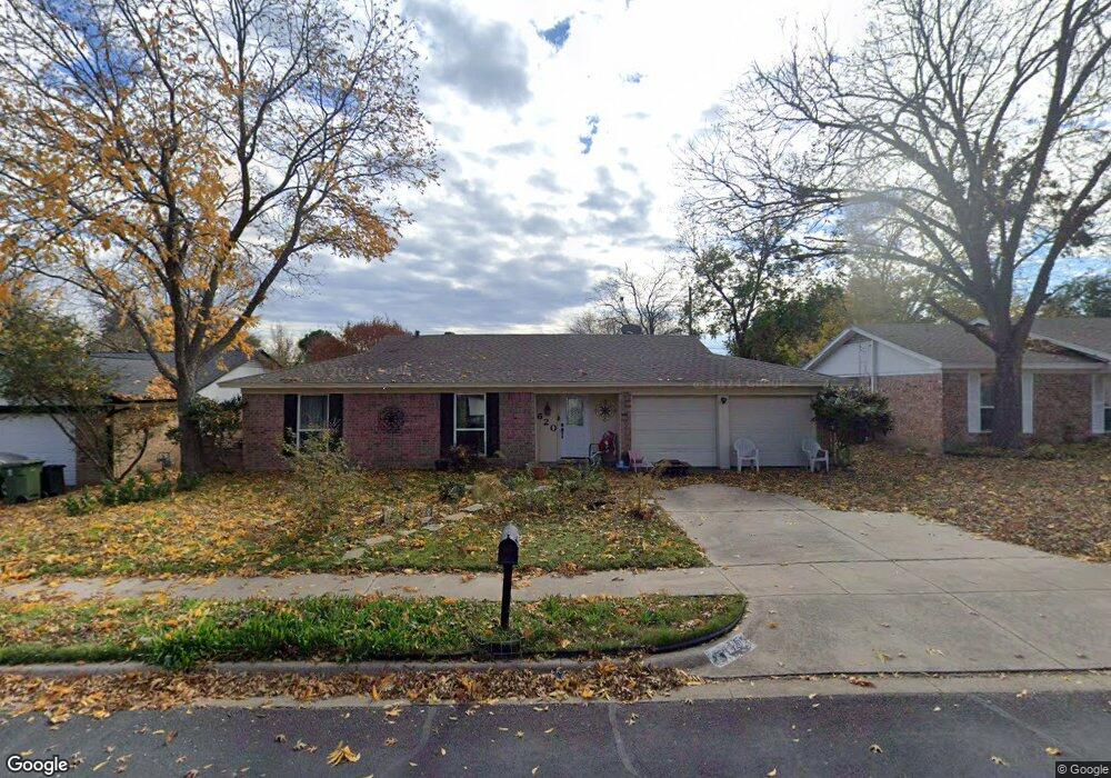 620 Spring Garden Dr, Bedford, TX 76021 - photo 1