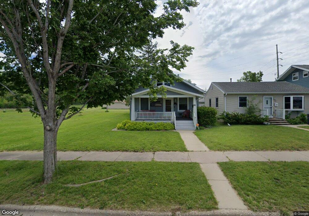 89 22nd Ave SW, Cedar Rapids, IA 52404 - photo 1