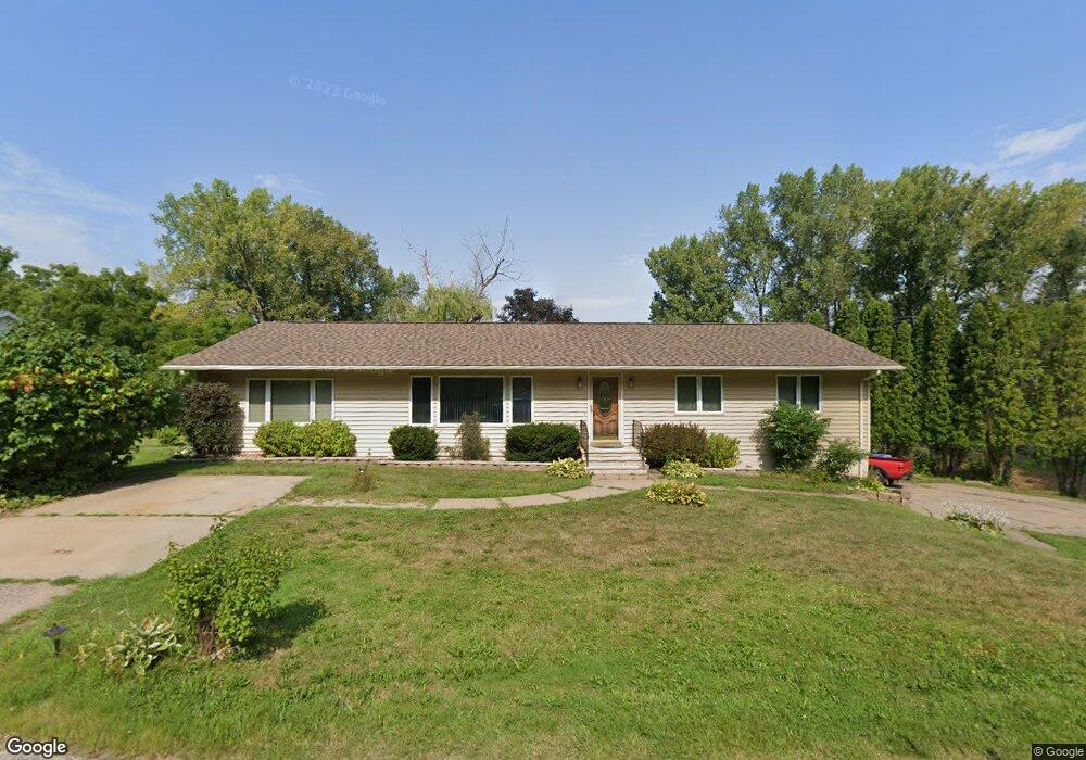 22039 Pinecrest Rd, Winona, MN 55987 - photo 1