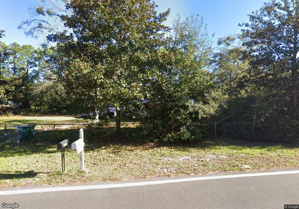 1379 Franklin St, Darien, GA 31305 - photo 1