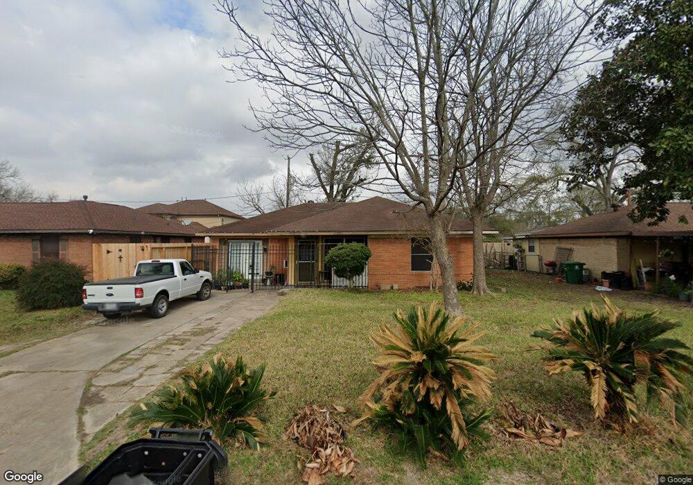 2919 Trenton Rd, Houston, TX 77093 - photo 1