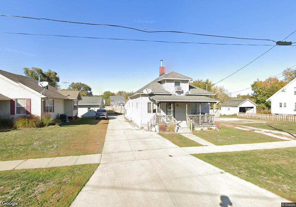 520 N 3rd Ave E, Newton, IA 50208 - photo 1