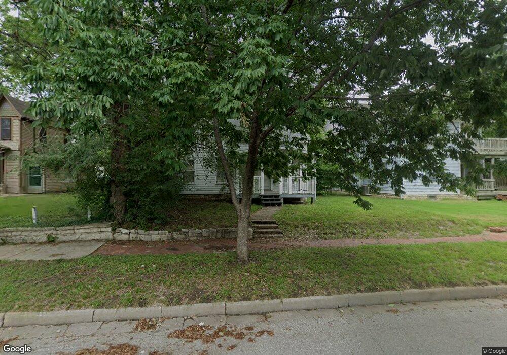 1006 Humboldt St, Manhattan, KS 66502 - photo 1