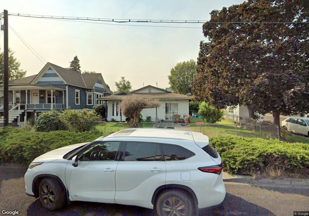 900 E 8th St, the Dalles, OR 97058 - photo 1