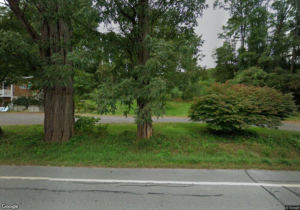 2047 Us Route 5, East Dummerston, VT 05346 - photo 1