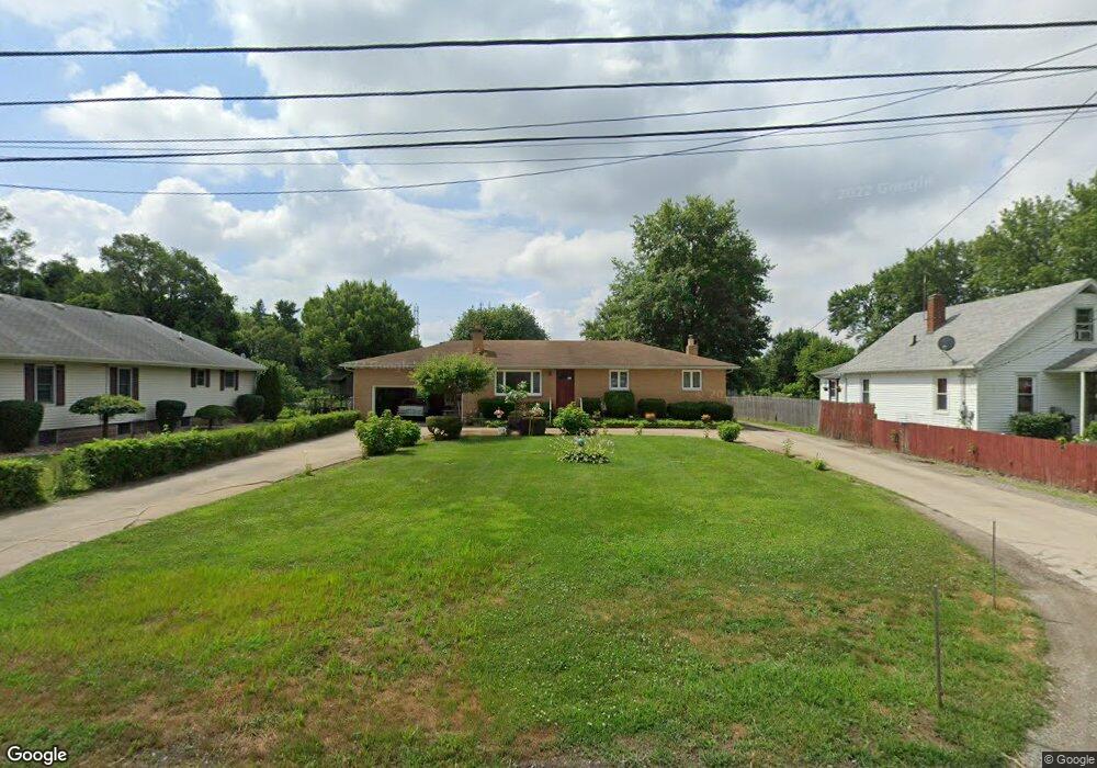 1919 Kulp Ave, Elkhart, IN 46517 - photo 1