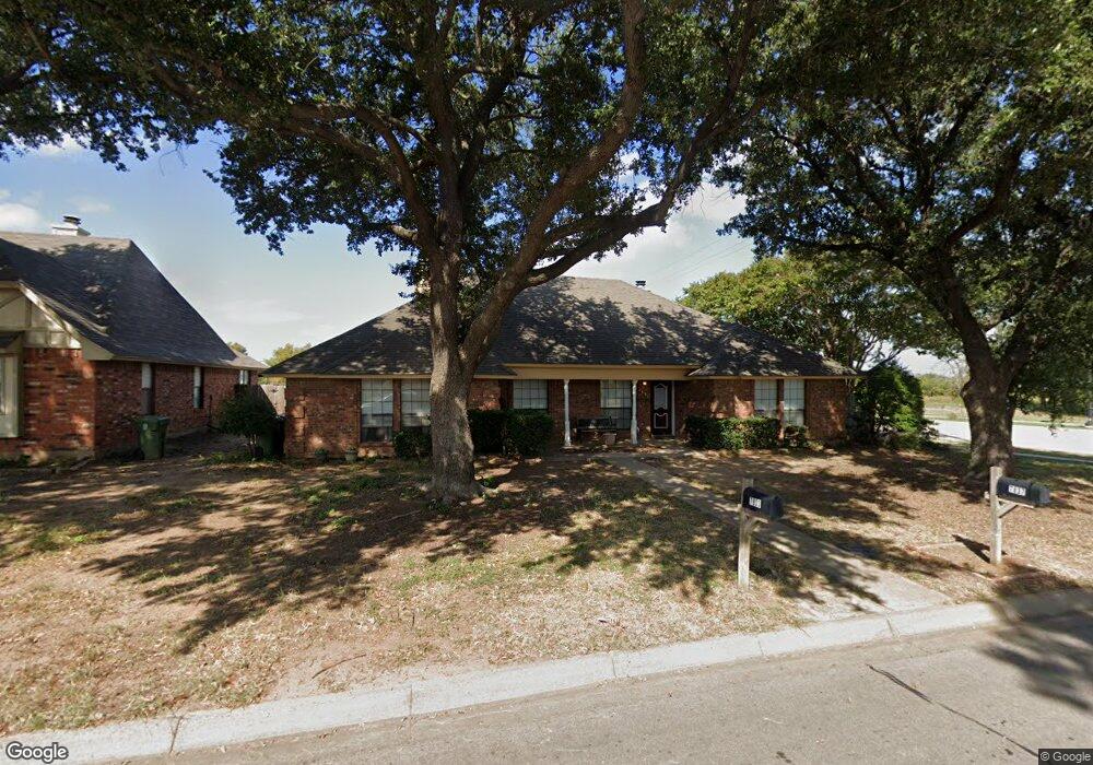 7833 Cardinal Ct, North Richland Hills, TX 76180 - photo 1