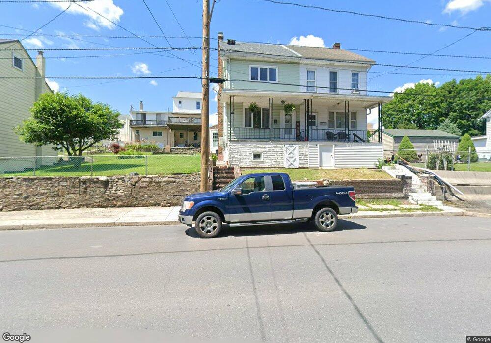 223 W Spruce St, Tamaqua, PA 18252 - photo 1