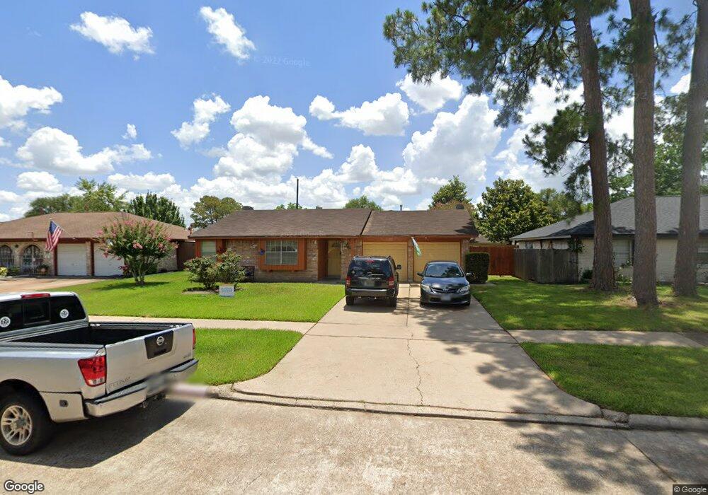 8322 Gulfwood Ln, Houston, TX 77075 - photo 1