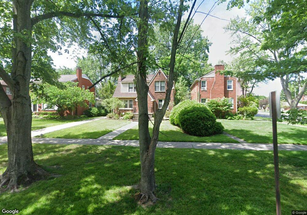 1443 Yorkshire Rd, Grosse Pointe Park, MI 48230 - photo 1