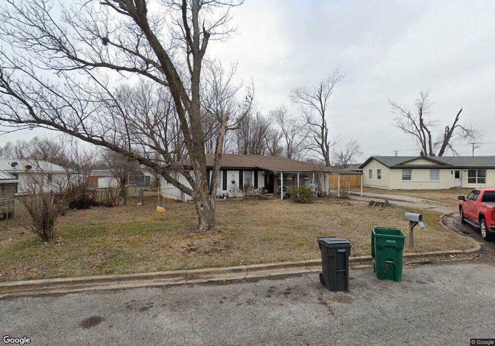 702 N Michael Dr, Rogers, AR 72756 - photo 1