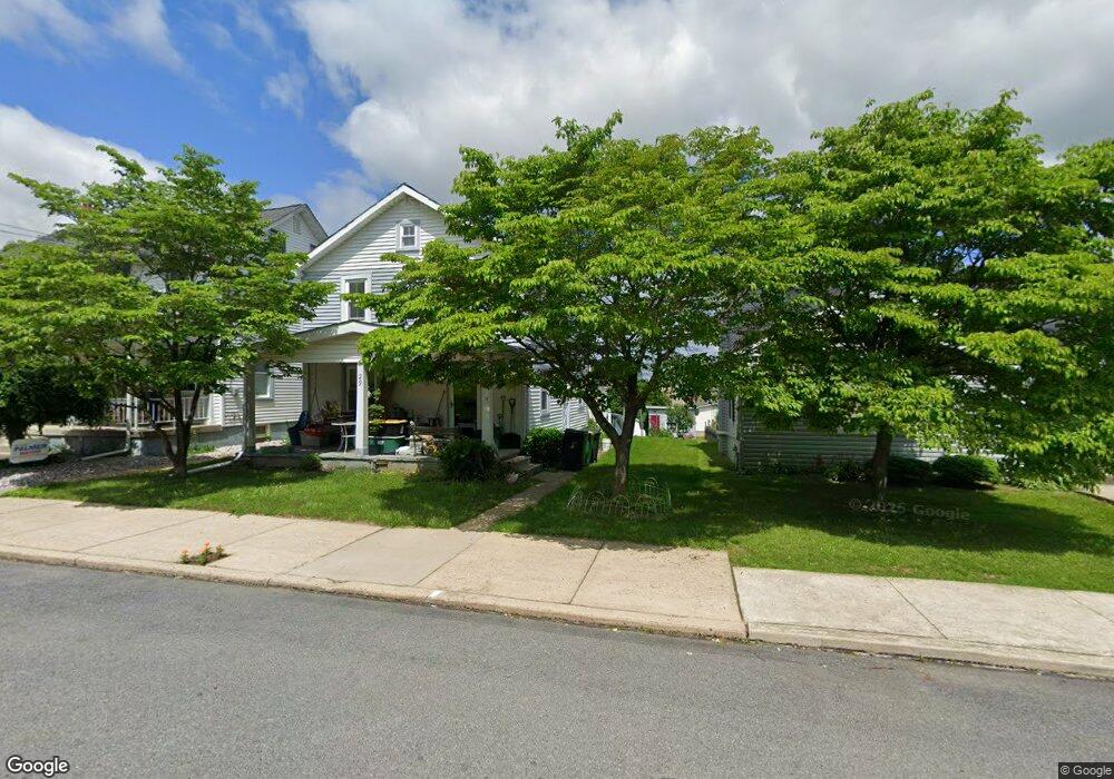 29 W 3rd St, Alburtis, PA 18011 - photo 1