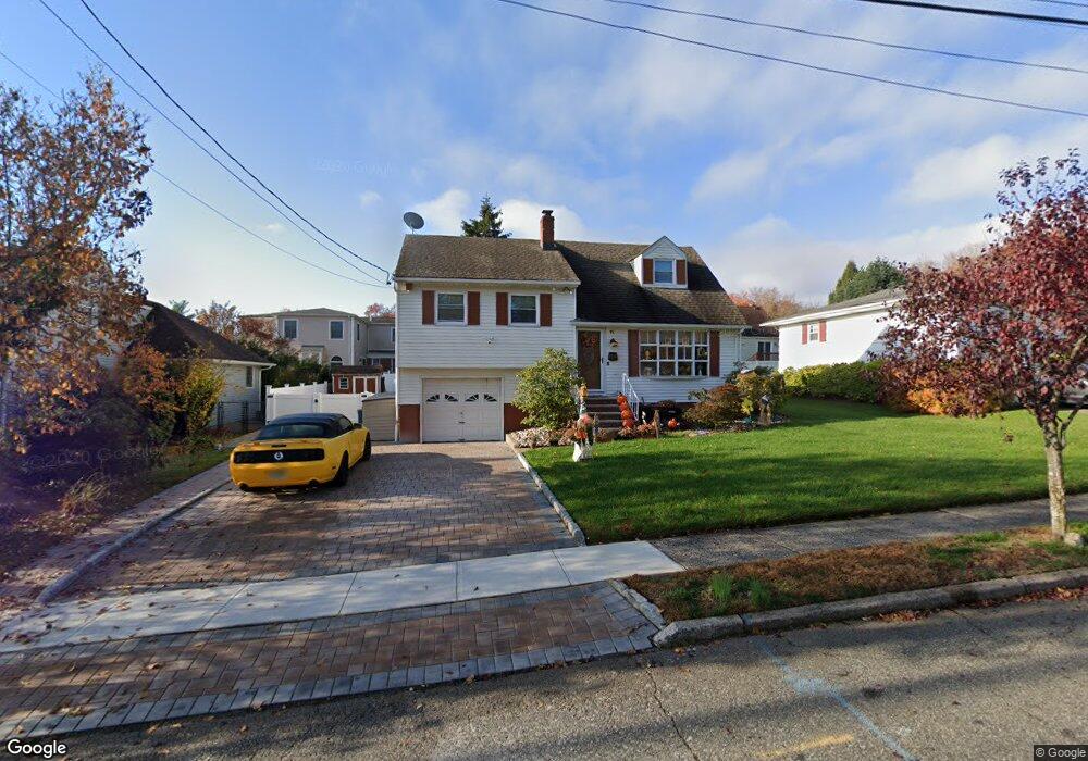 95 Stadtmauer Dr, Clifton, NJ 07013 - photo 1