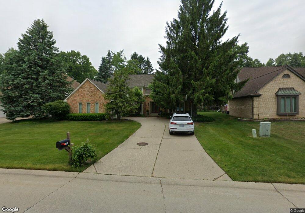 3626 Charlwood Dr, Rochester Hills, MI 48306 - photo 1