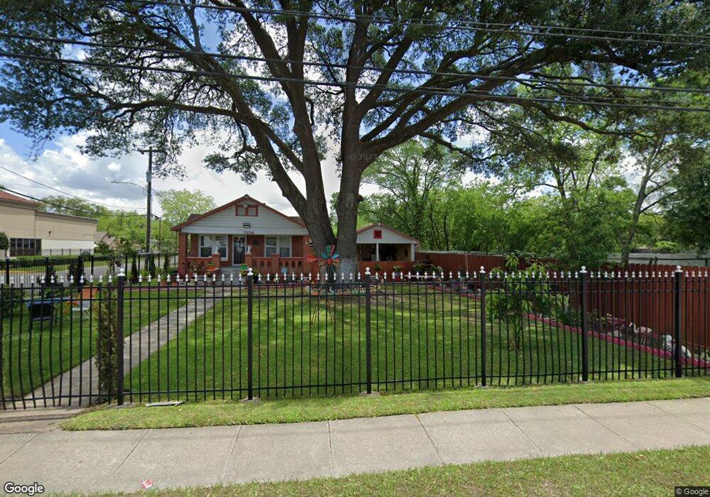 7134 Fulton St, Houston, TX 77022 - photo 1