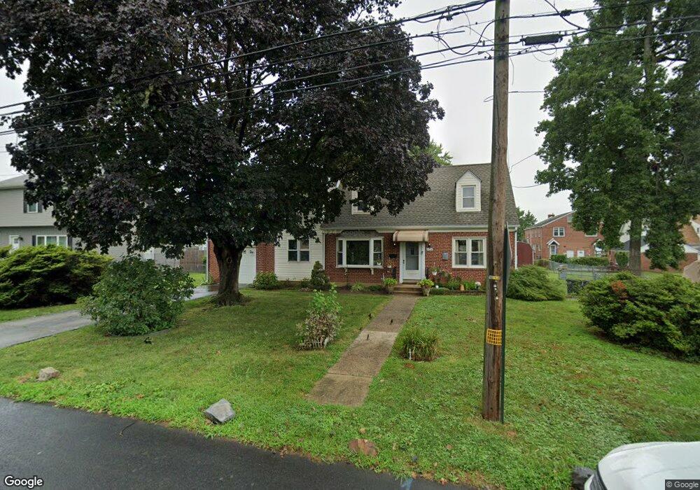 428 Tasker Ave, Folsom, PA 19033 - photo 1