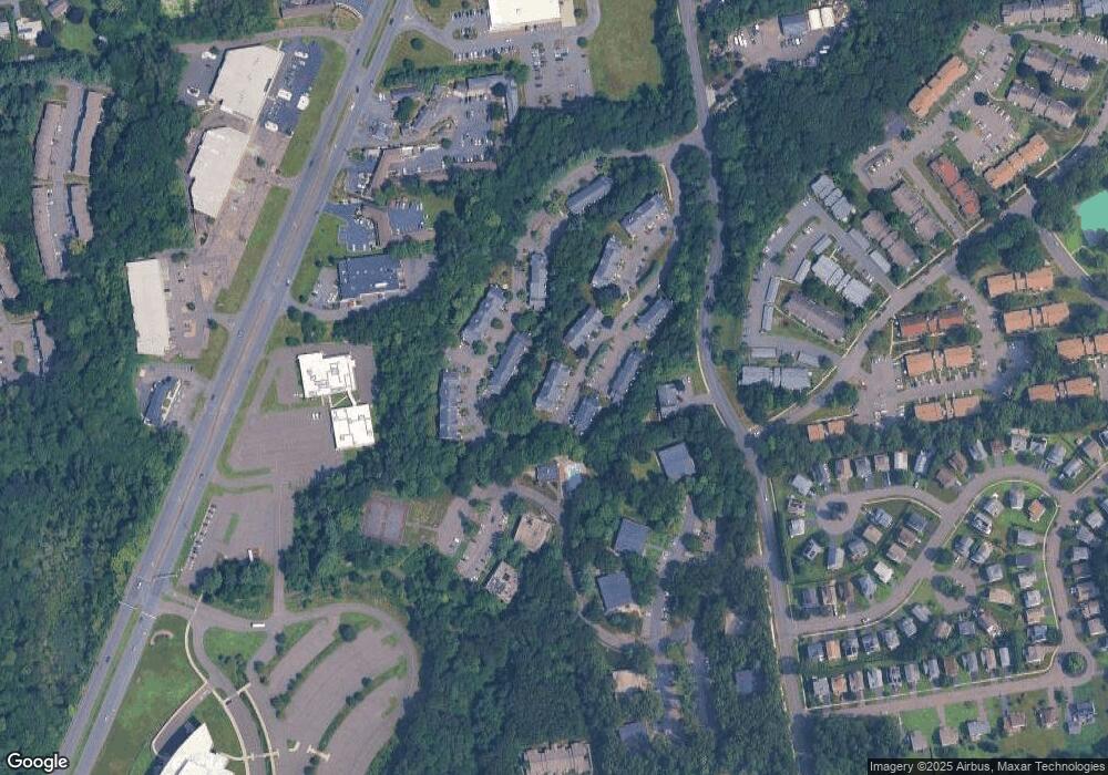 70 Crown Ridge unit 70, Newington, CT 06111 - photo 1