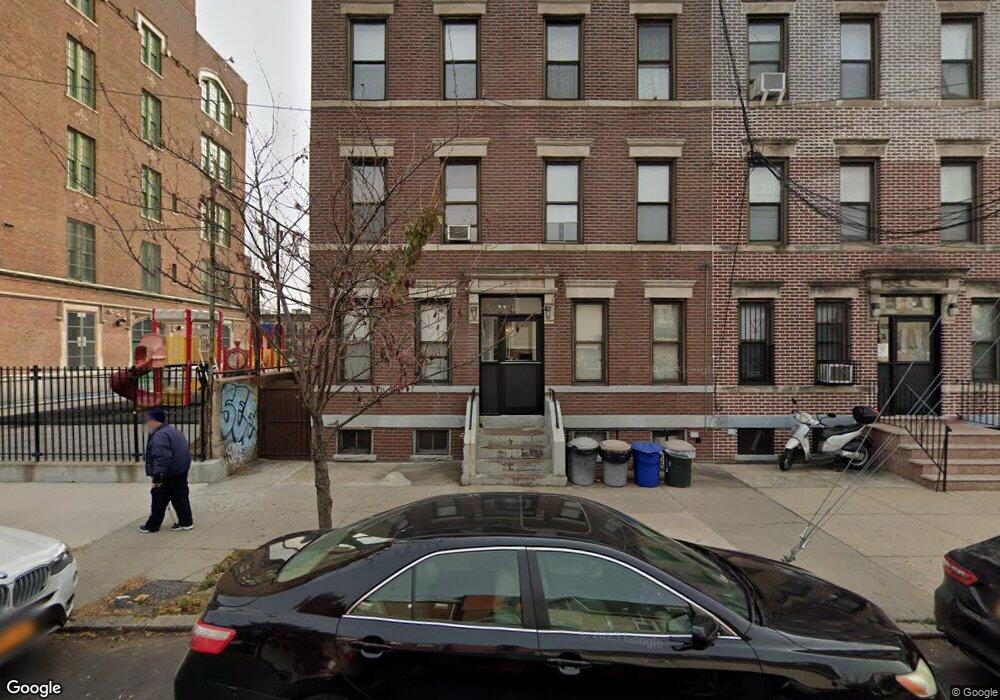 3065 42nd St, Long Island City, NY 11103 - photo 1