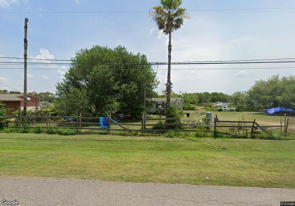 18515 Wells Ct, Pearland, TX 77584 - photo 1