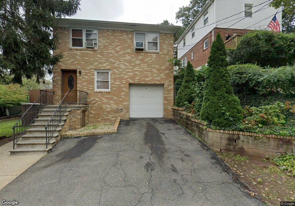 11 Munn Place, Yonkers, NY 10704 - photo 1