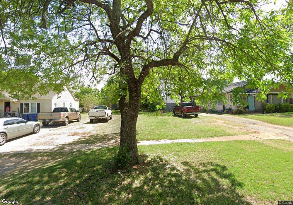 1110 W Oak Ave, Duncan, OK 73533 - photo 1