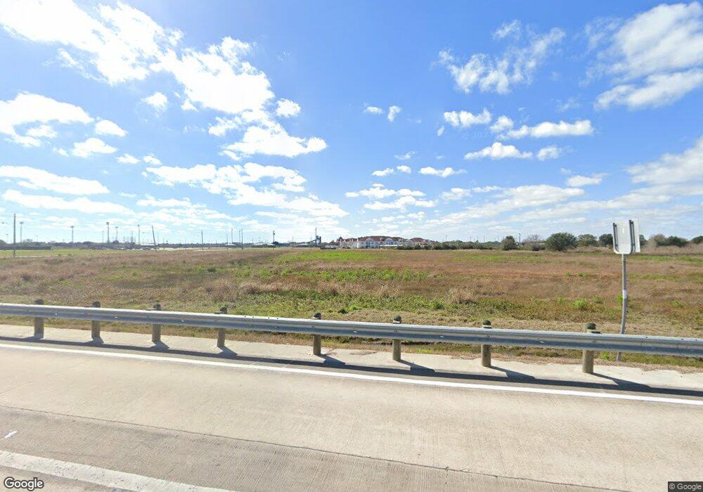 2201 N Highway 35, Alvin, TX 77511 - photo 1