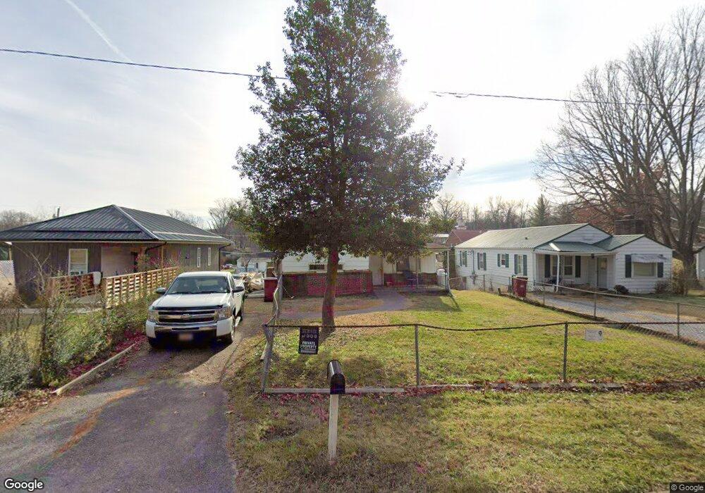 1806 E Unaka Ave, Johnson City, TN 37601 - photo 1