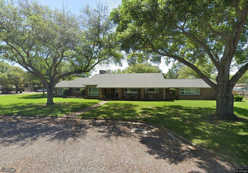 620 6th St, Bay City, TX 77414 - photo 1