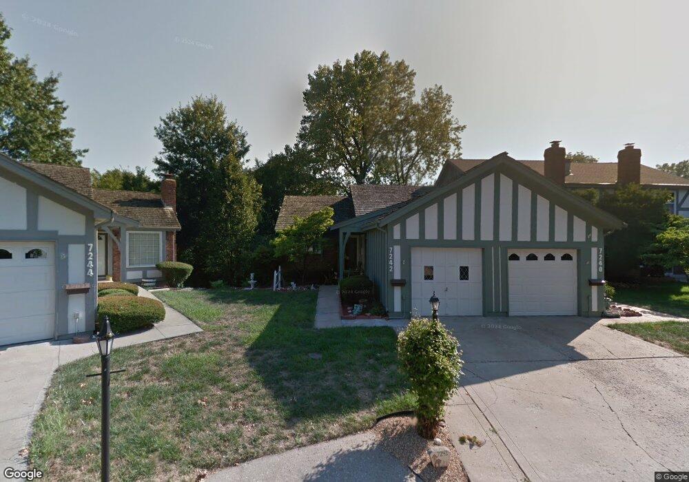 7242 Mastin St, Shawnee, KS 66203 - photo 1