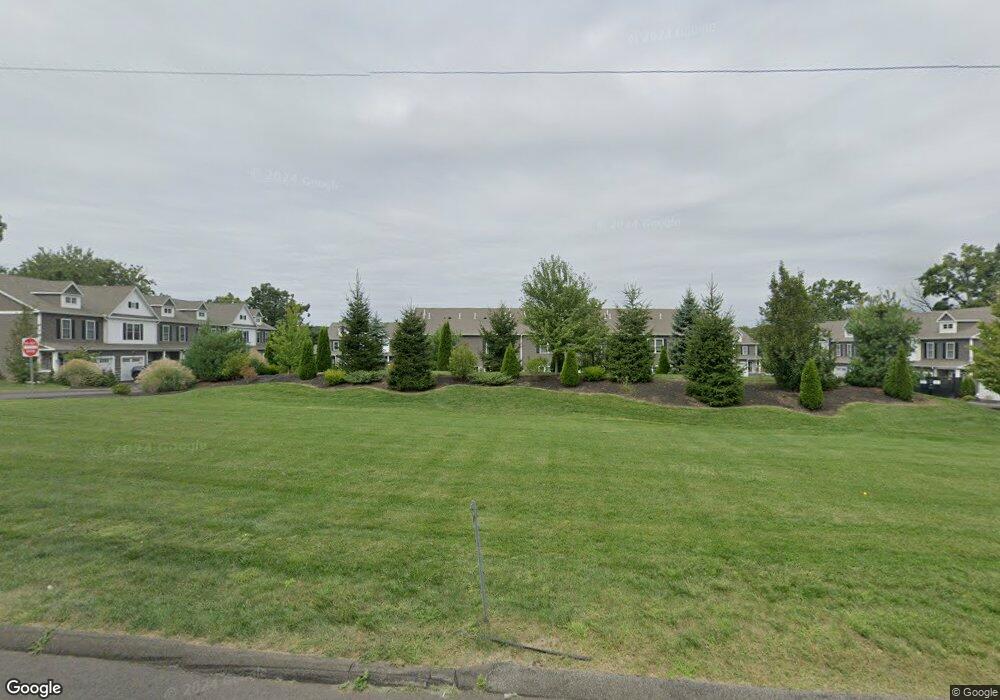 12 Edgewater Cir, Berlin, CT 06037 - photo 1