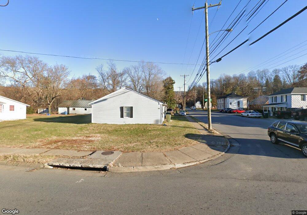 180 S Delphine Ave, Waynesboro, VA 22980 - photo 1