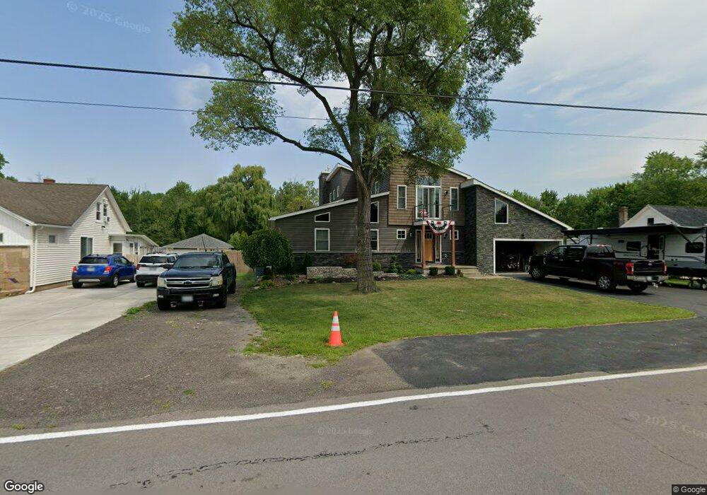 2725 Homeyer Rd, North Tonawanda, NY 14120 - photo 1