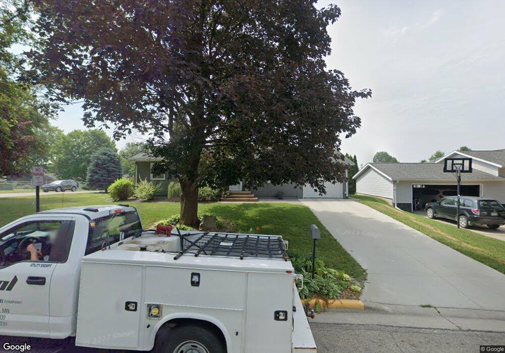 301 Vista Dr, Caledonia, MN 55921 - photo 1