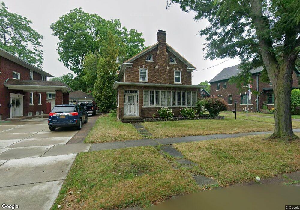 318 Wheatfield St, North Tonawanda, NY 14120 - photo 1